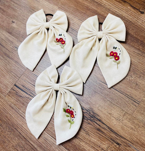 Embroidered Flowers Hair Tie