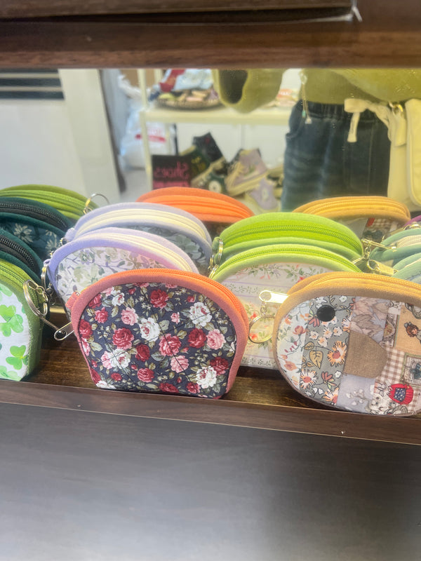 [ pos] Small wallet keychain