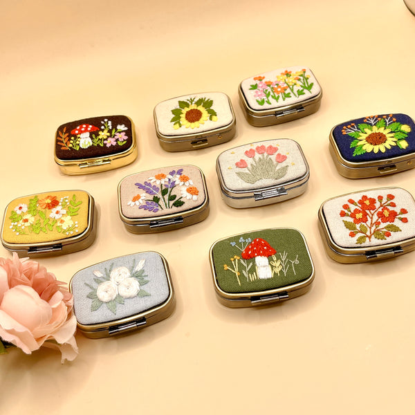 Hand  Embroidered Jewelry Box, Custom Jewelry Box, Jewelry Box With Mirror, Bridesmaid Gift, Gift for Her. Buy 2 Get 1 Free