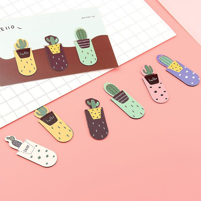 Set of 3 Magnetic Bookmarks with Cactus Design 🌵