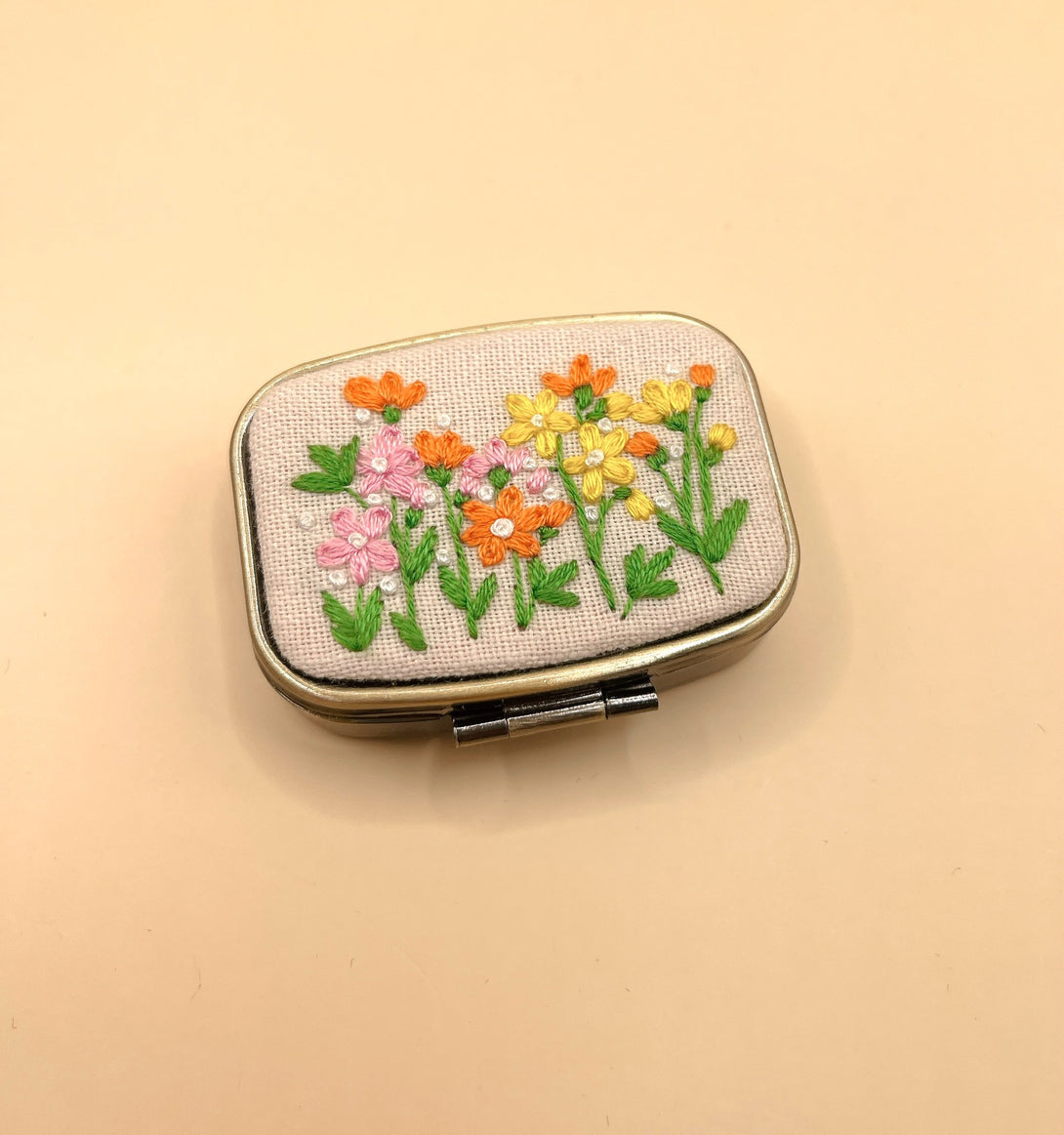 Stitchery Zone embroidered floral design compact mirror for Custom Jewelry Box