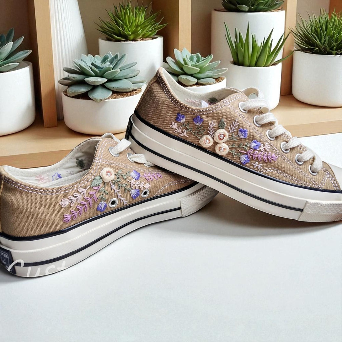 Embroidered shoes by Stitchery Zone featuring floral design in beige perfect shoes for a wedding on the beach Daisiesflower Shoes Converse