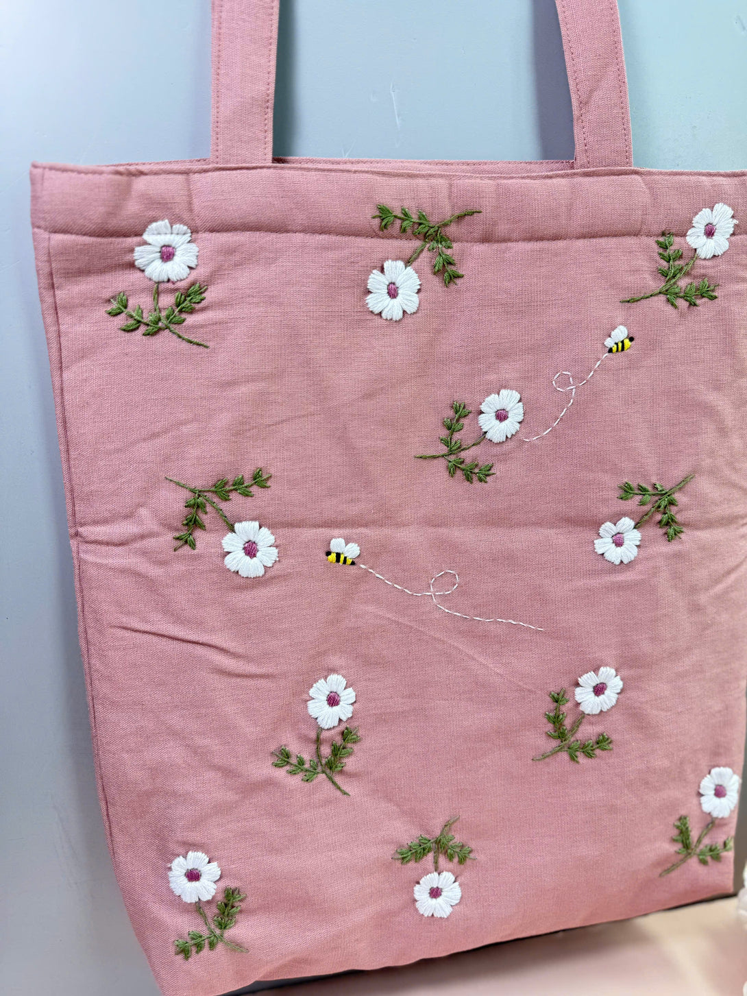 Stitchery Zone Daisy and Bee Embroidered Tote Bag in pink with white flowers and bee design