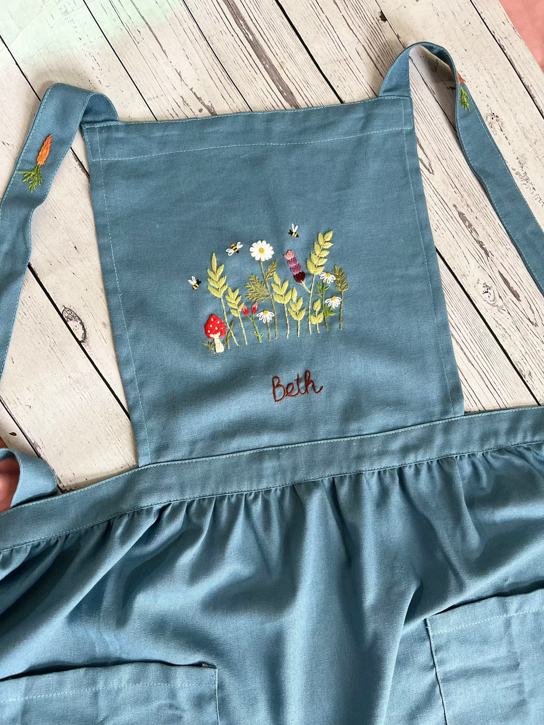 Honey Bee Embroidered Apron - Stitchery Zone