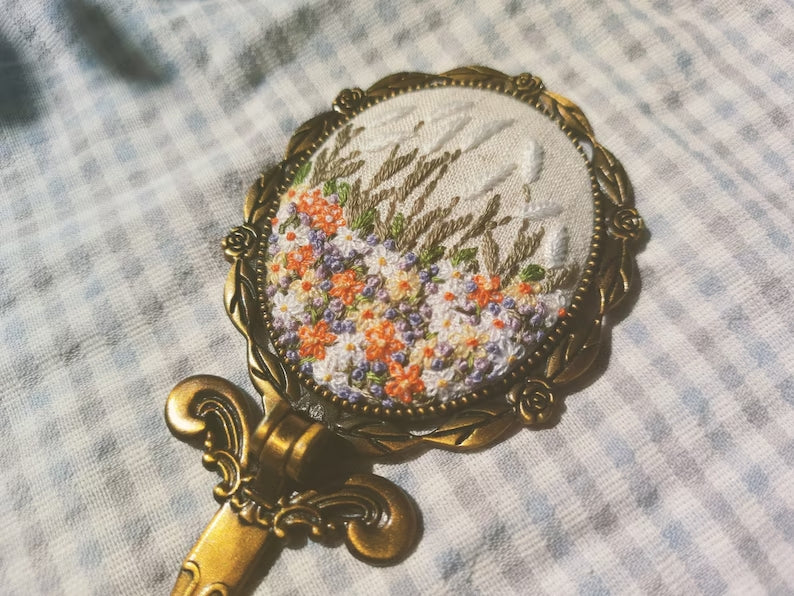 Embroidered Vintage Compact Mirror With Handle - Stitchery Zone