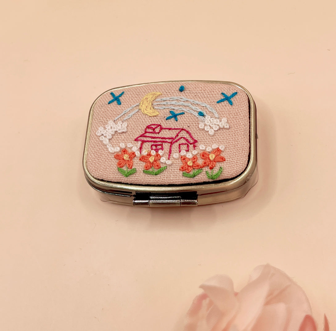 Personalized Embroidered Jewelry Box with floral and house design on pink fabric from Stitchery Zone