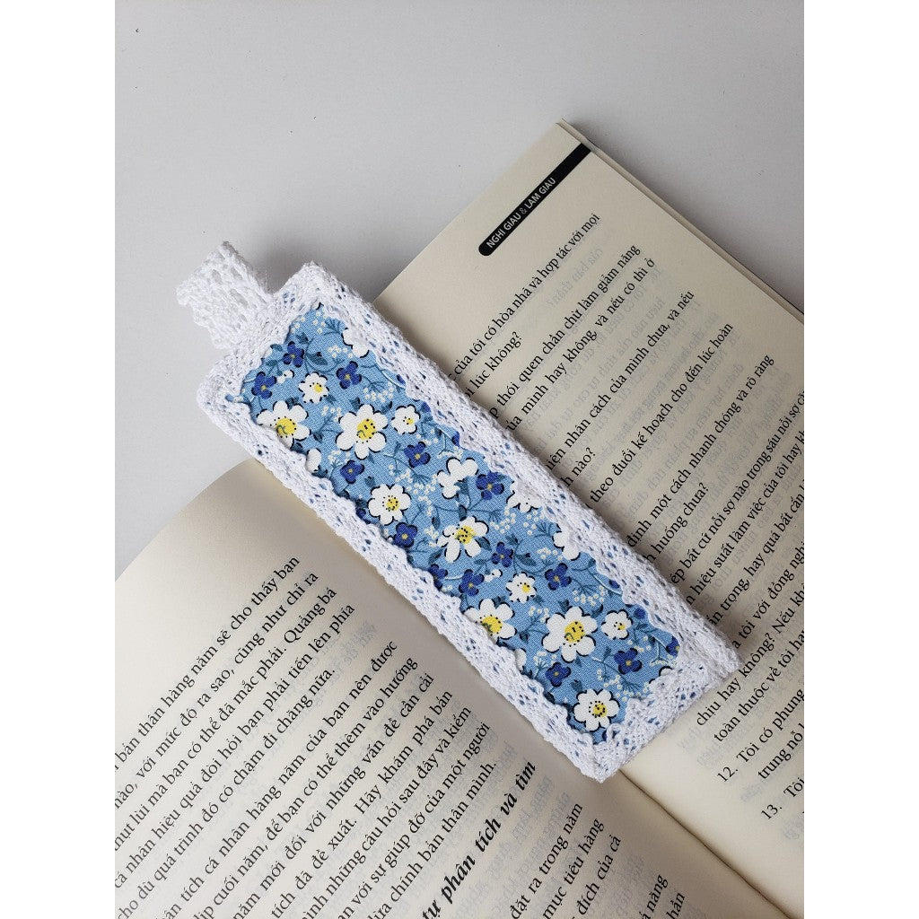 Vintage Lace-Trimmed Handmade Bookmark - Stitchery Zone