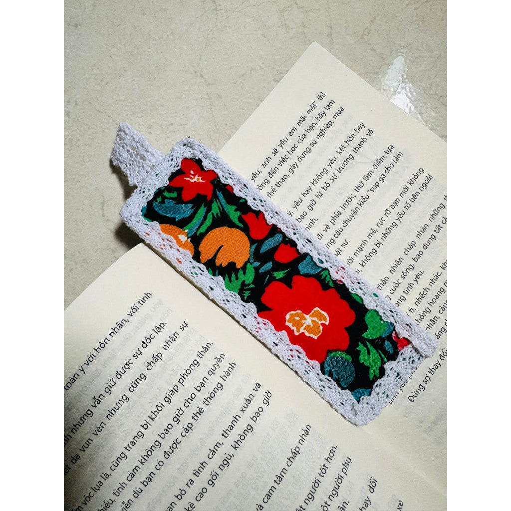 Vintage Lace-Trimmed Handmade Bookmark - Stitchery Zone