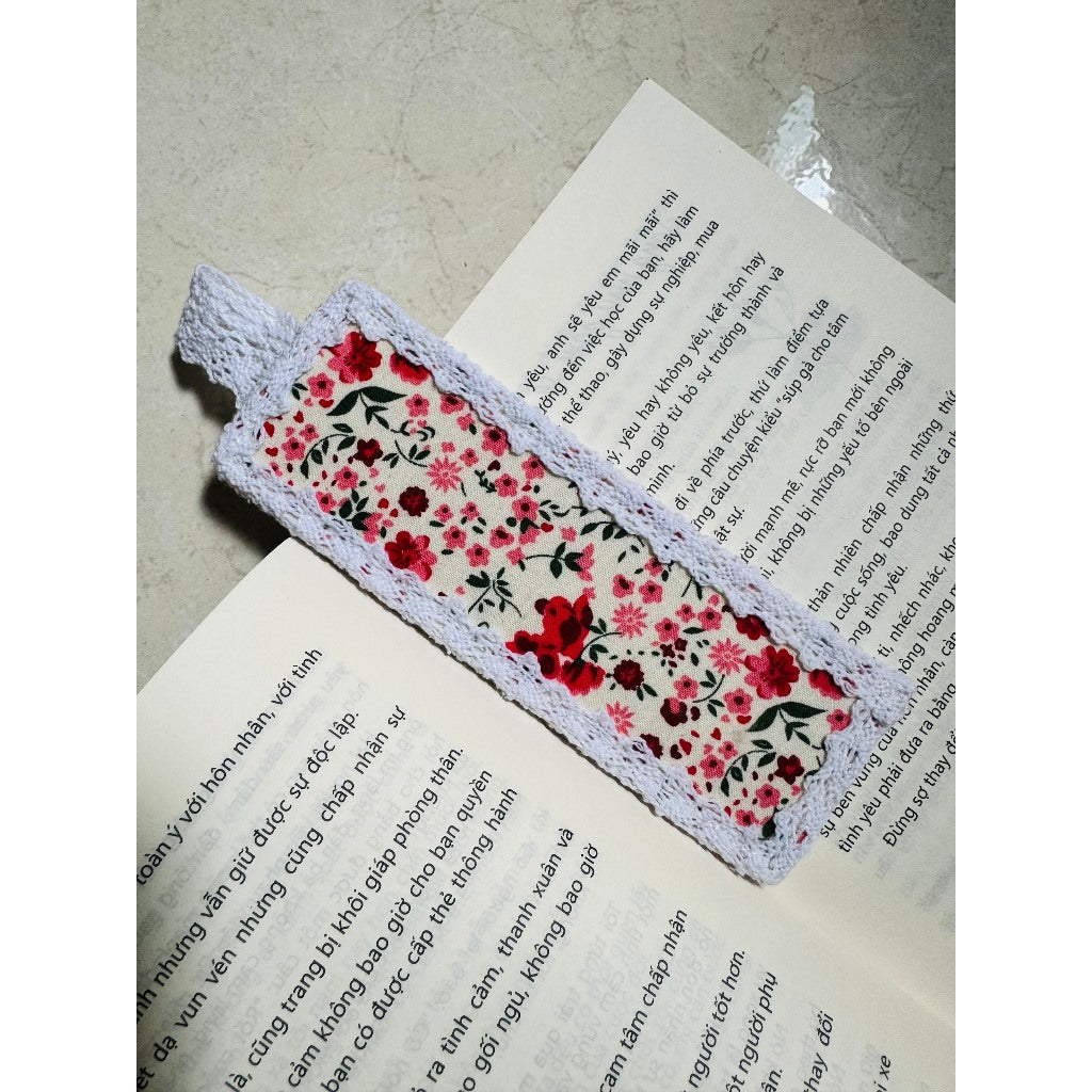 Vintage Lace-Trimmed Handmade Bookmark - Stitchery Zone