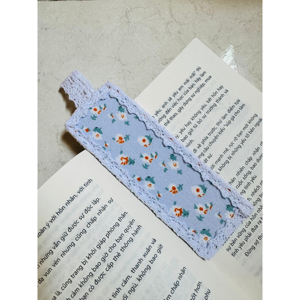 Vintage Lace-Trimmed Handmade Bookmark - Stitchery Zone