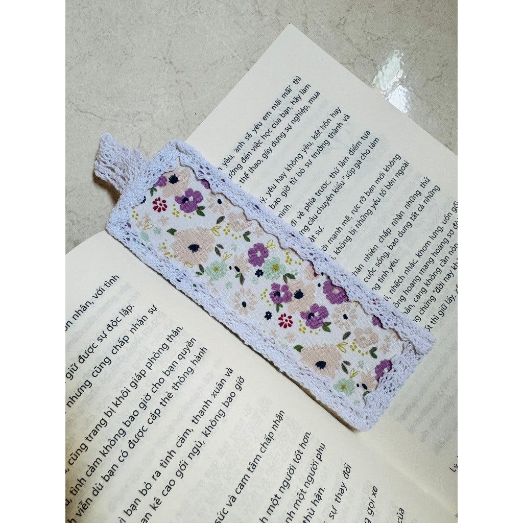 Vintage Lace-Trimmed Handmade Bookmark - Stitchery Zone