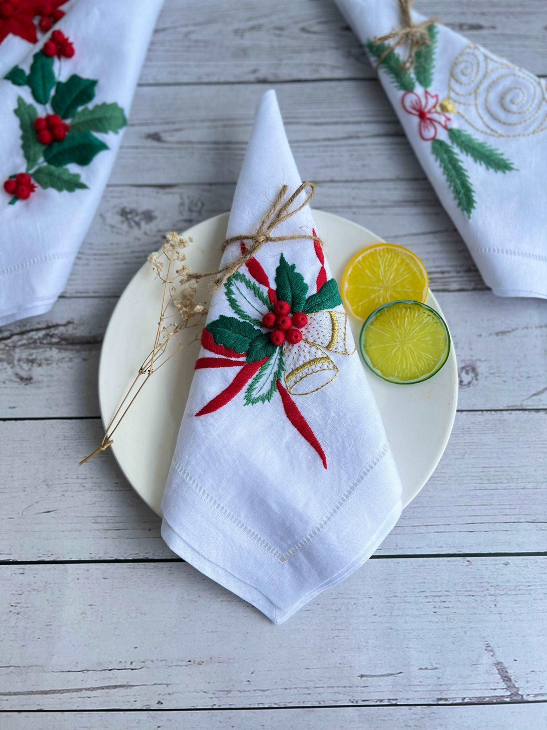Christmas Hand Embroidered Linen Napkins Set - Stitchery Zone