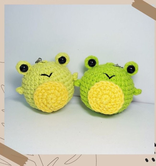 Handmade Frog keyring - Stitchery Zone