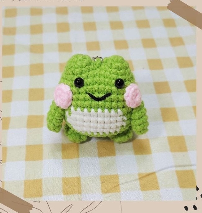 Handmade Frog keyring - Stitchery Zone