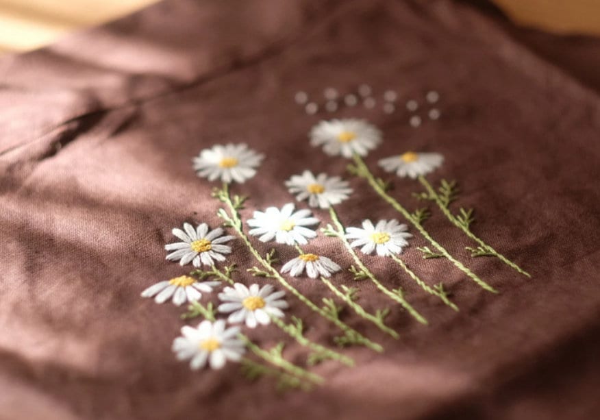 Little Daisy Handmade Apron - Stitchery Zone