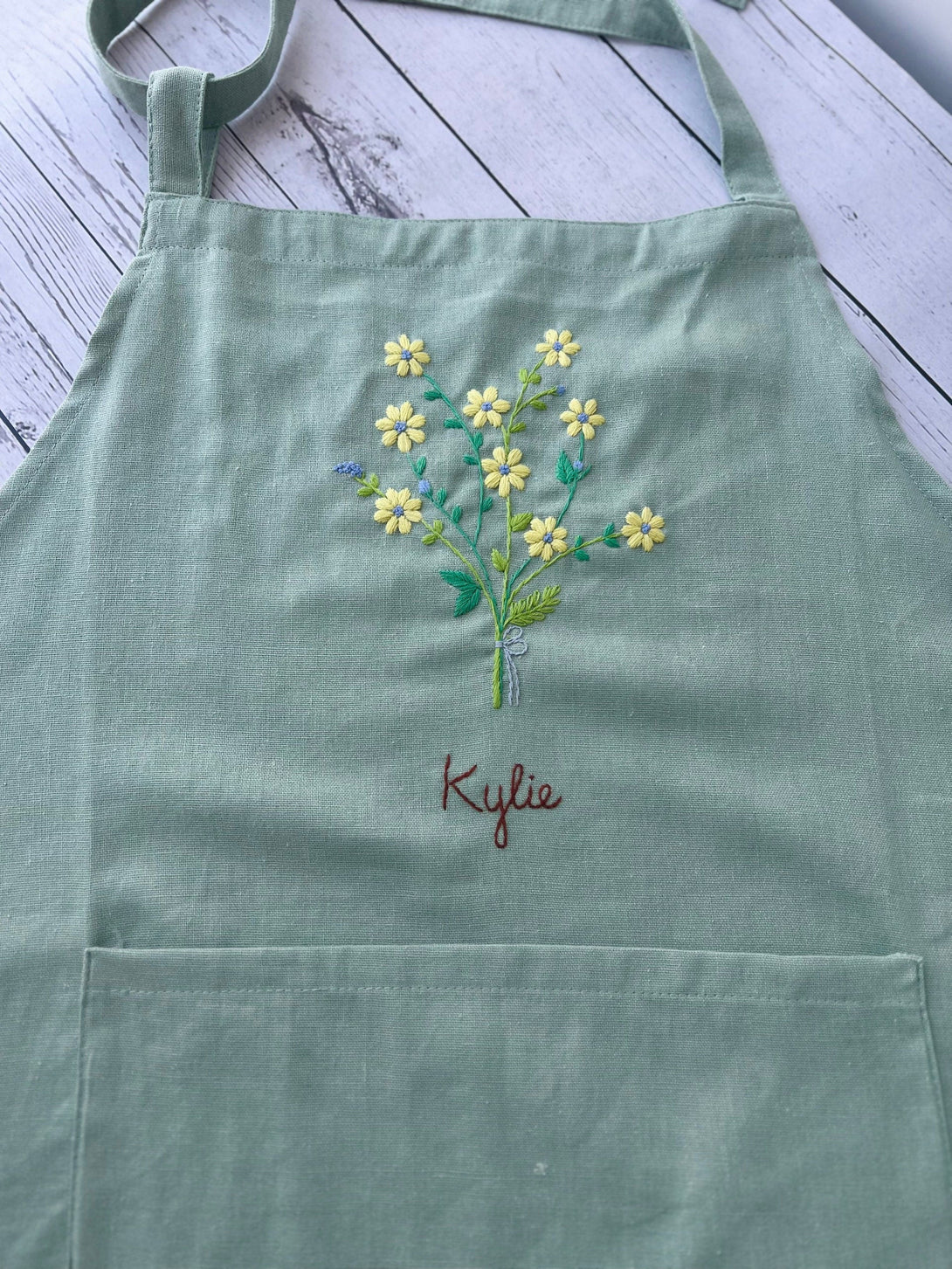 Petals and Stitches Apron - Stitchery Zone